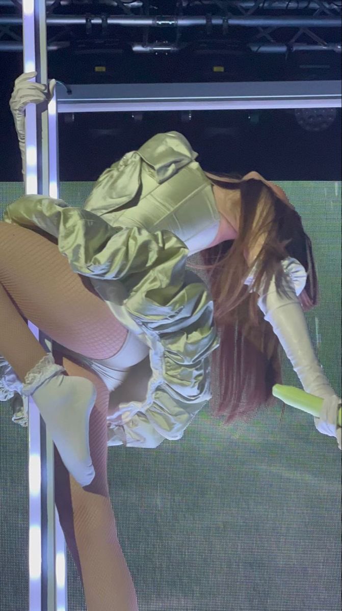 olivia 𝜗𝜚ׅؗ 𑣿. goes on tour tweet media