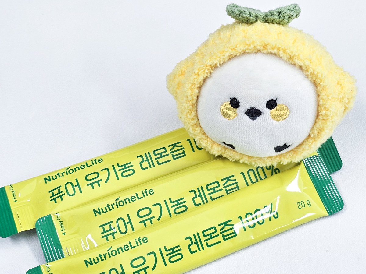 so_nnet18's tweet photo. 레몬즙의 계절이 온다
뉴트리원 하자🍋 https://t.co/VLBmDMKTiO