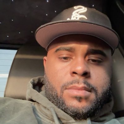 _CharlieBillz's tweet photo. #NewProfilePic https://t.co/rbNmWOAKI8