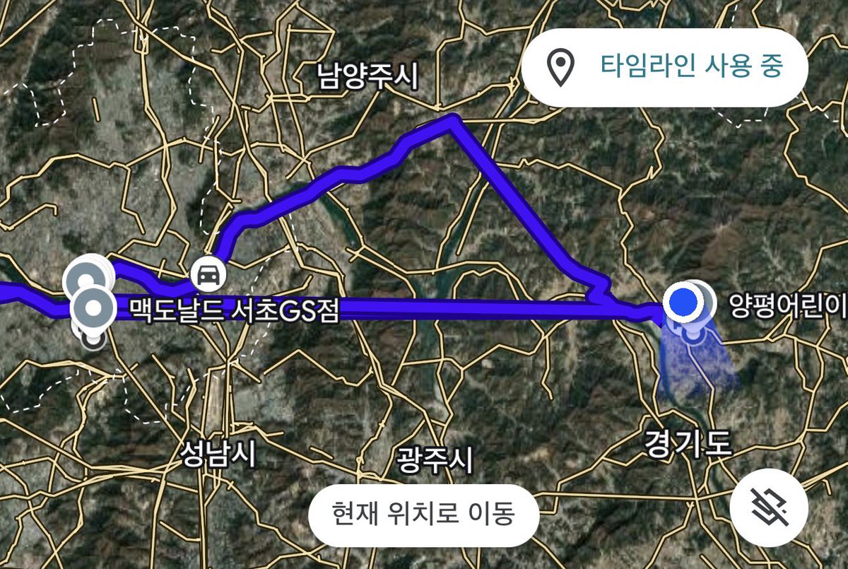 RUNC0USTlC tweet media