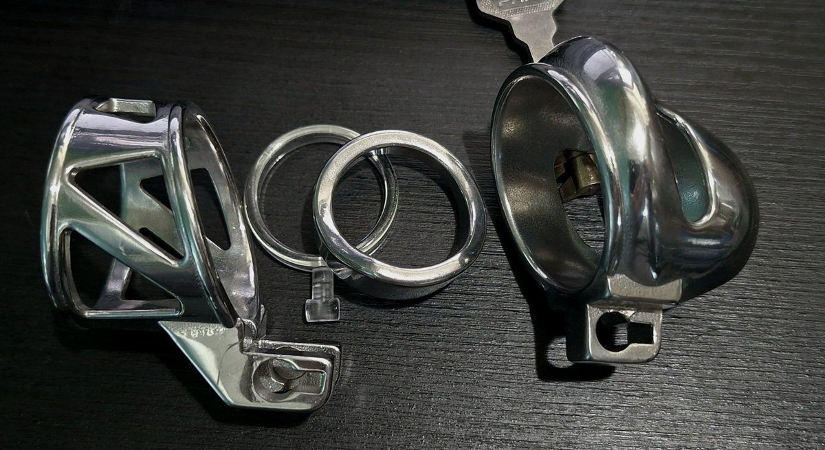 Master_Rudro's tweet photo. Drone Chastity Selection #5. Glans Chastity

To protect from self stimulation of sensitive glans, new @ifrrk_frrk glans device is good.
mechanism is as same as plastic model, but shape and heavy weight.
when it isn't erected, lock digged to root.
what-if steel glans ring, better. https://t.co/UThEZotgoq