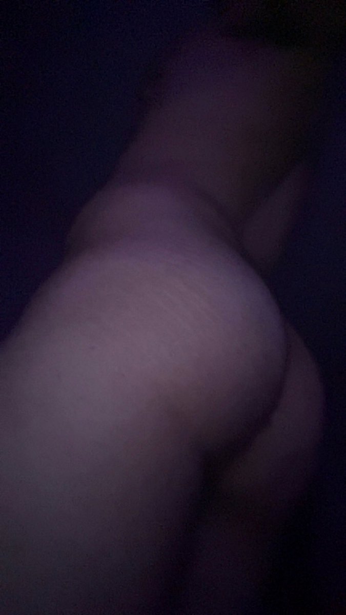 idontknowyouus's tweet photo. i’m so horny right now https://t.co/NAalguRlMC