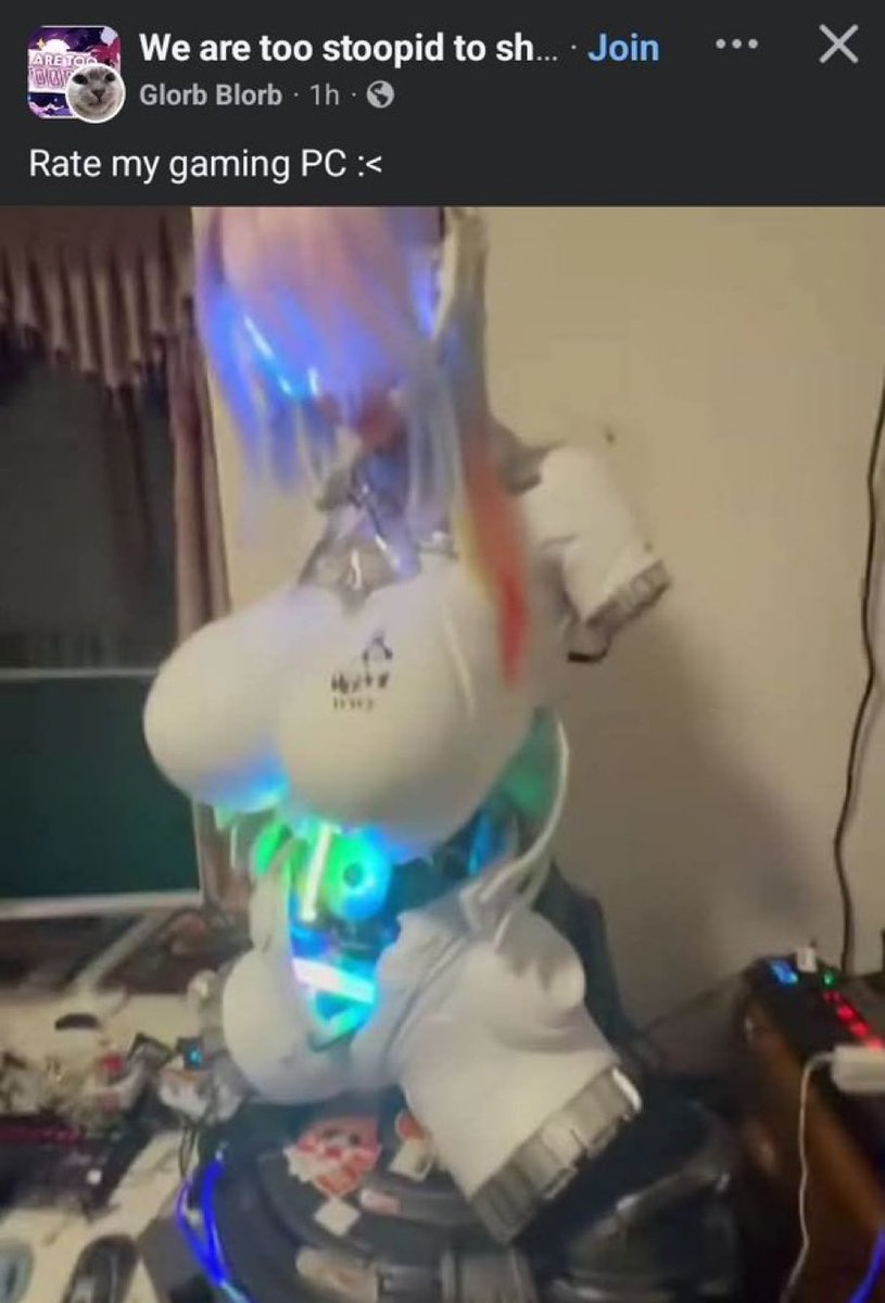 Unhinged tweet media