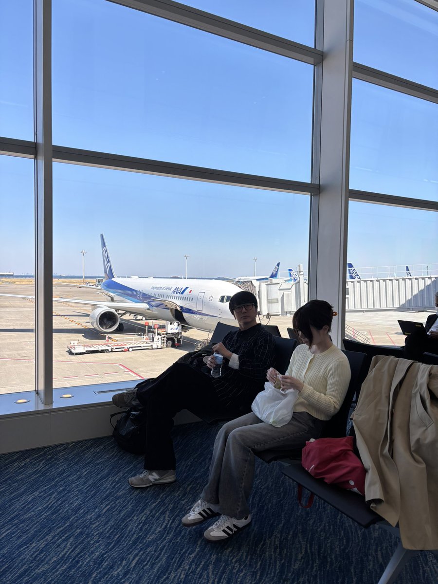 ルナ|NEWTOWN tweet media