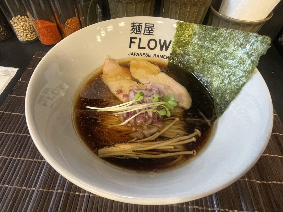 よういち tweet media