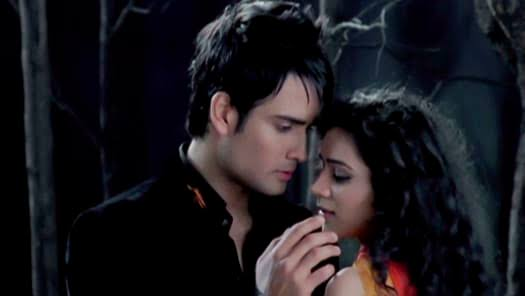 CharmiSan24's tweet image. i miss the ITV Shows + OTP era ❤️ #EHMMBH #SaraswatiChandra #PKYEK #HumsehaiLiife