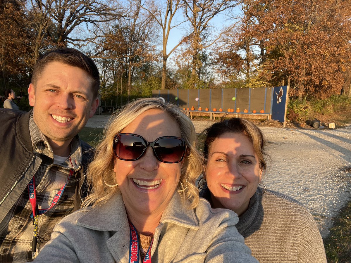 JoriBowen's tweet image. “You’re only as good as the people you have around you.”
— John C. Maxwell
I'm sooooo fortunate to partner with AP Liarakos and AP Naughton. They give their all every day to LCHS! Happy Assistant Principal Week! 🦅 #APWeek26