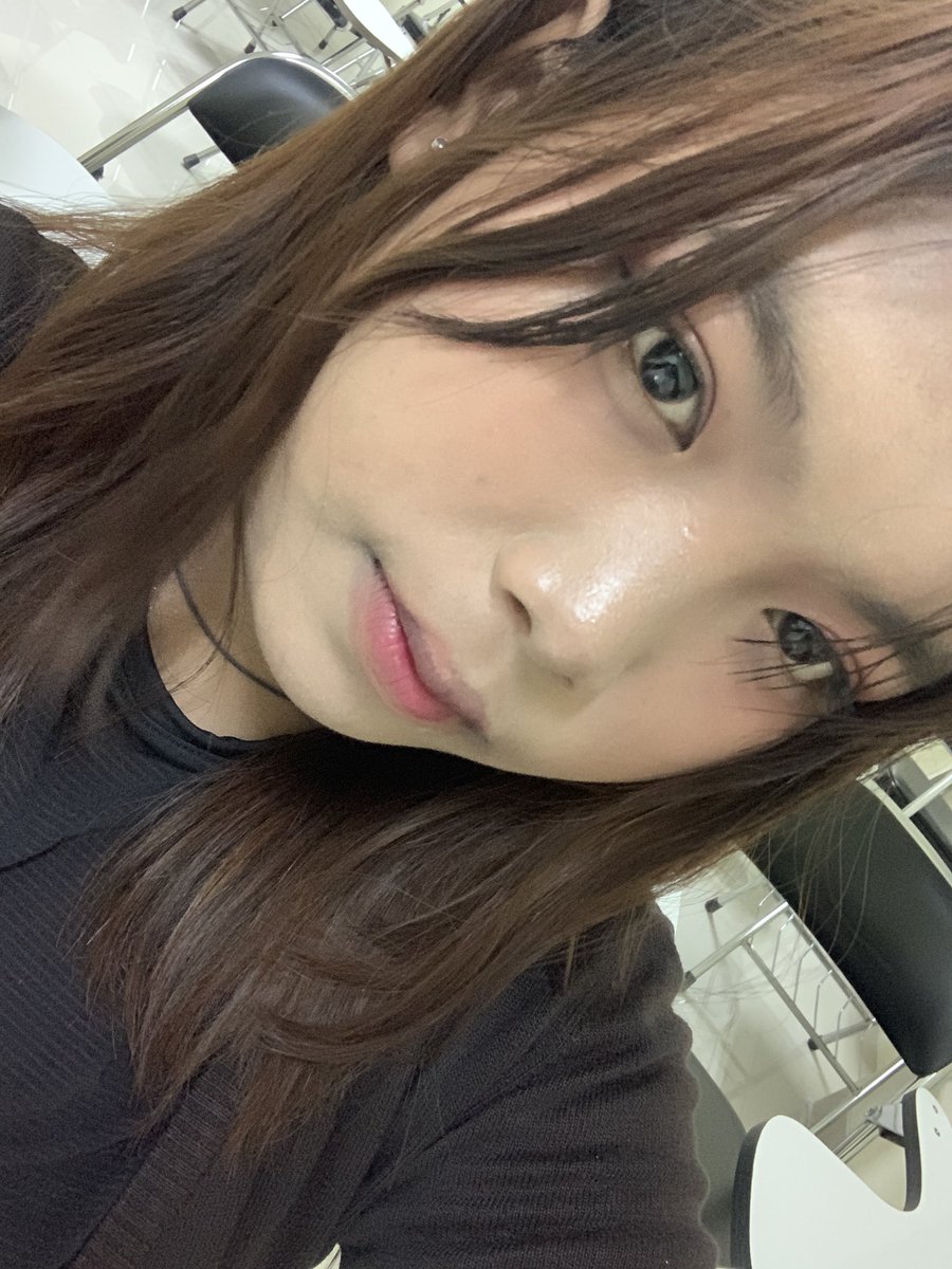 chea genjreng 🎸• #TicketToHeaven tweet media