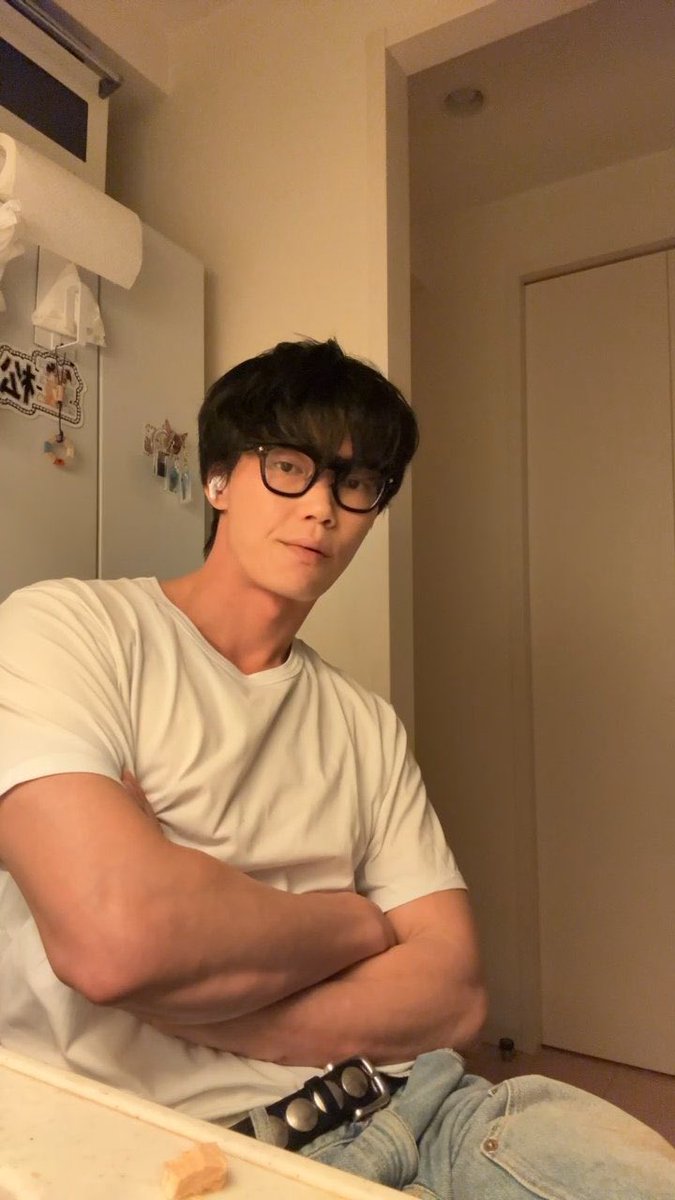 찬란(燦爛) tweet media