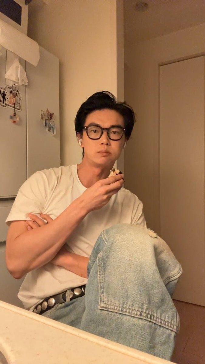 찬란(燦爛) tweet media