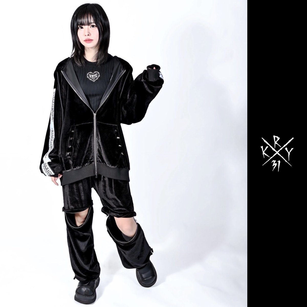 再入荷】 本日21:00- 「ZIRITUSINKEI 2」 ベロアジャージセットアップ