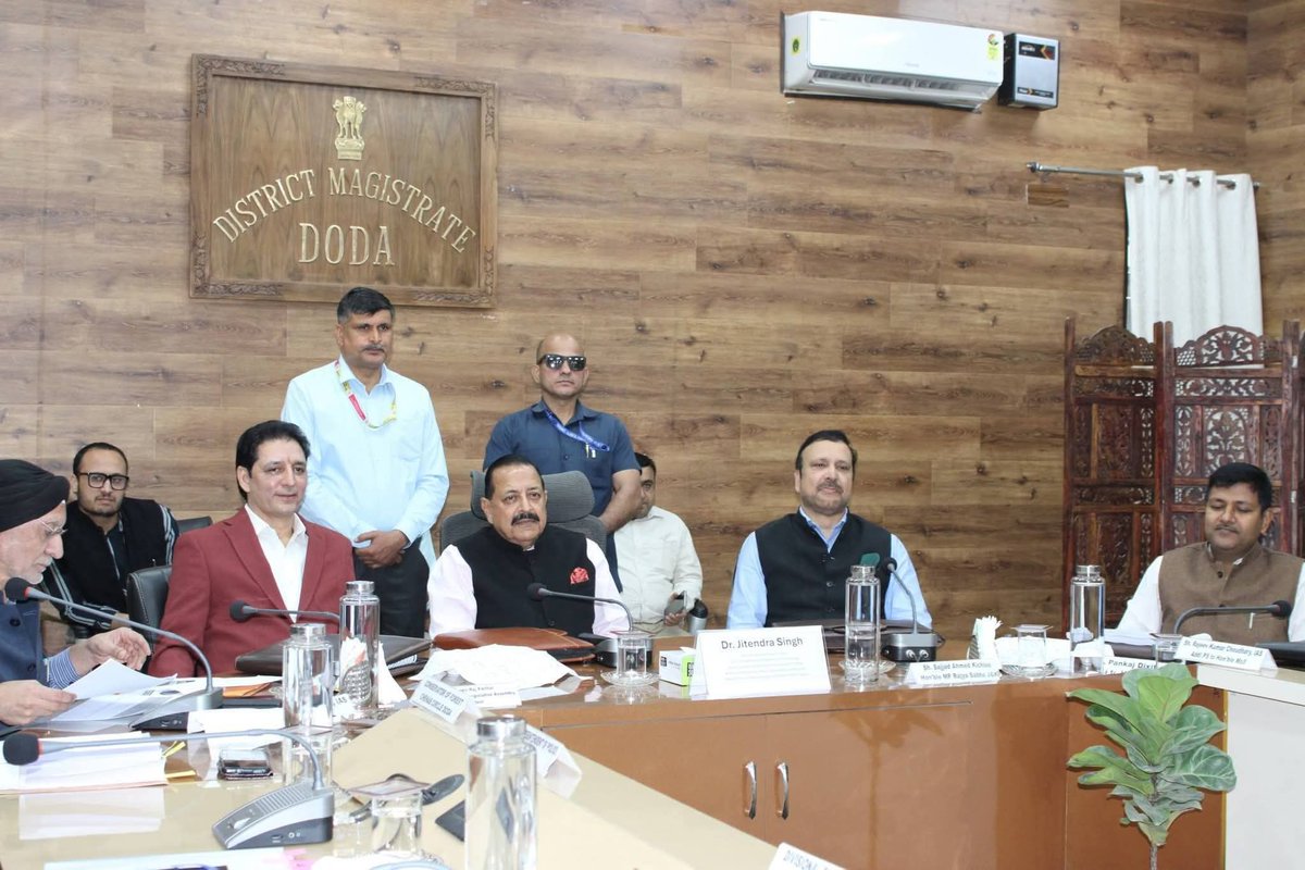 NCktwr's tweet photo. Hon’ble MP Sajjad Ahmed Kichloo attended DISHA meet chaired by MoS PMO Jitendra Singh; key development issues discussed..
@JKNC_
@KichlooSajjad https://t.co/6bRkrlTjs7