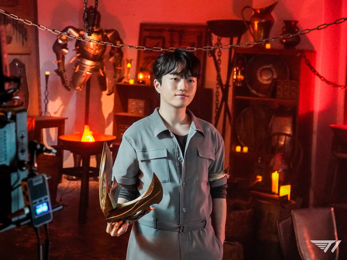 daily 역천괴 tweet media