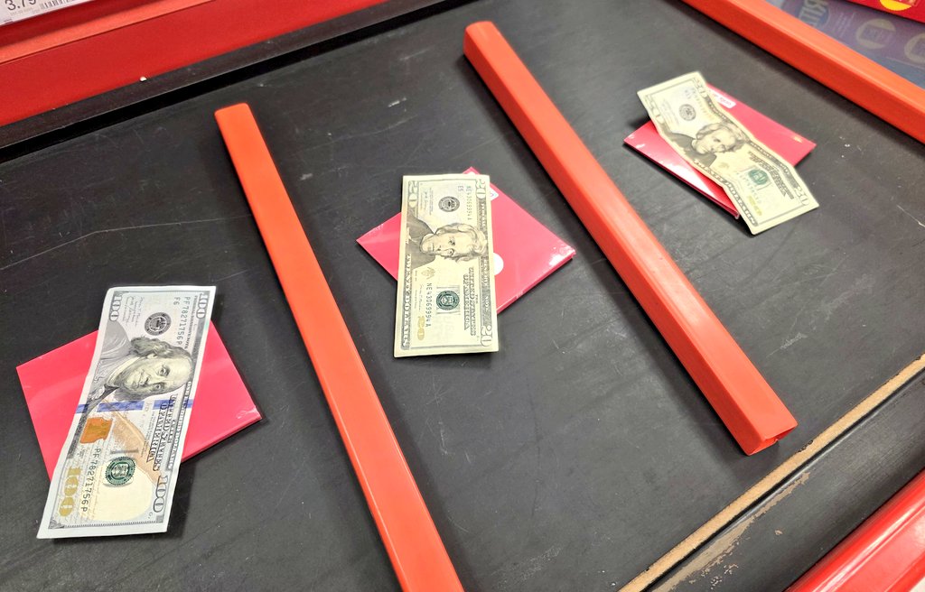 Katchimolala tweet media