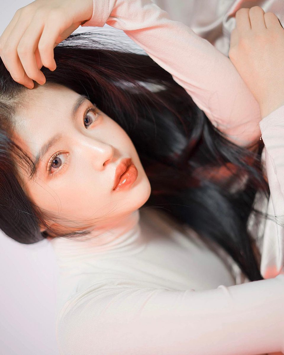 김효진 tweet media