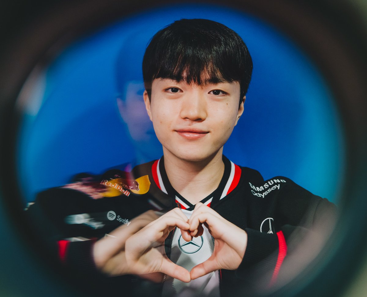 daily 역천괴 tweet media