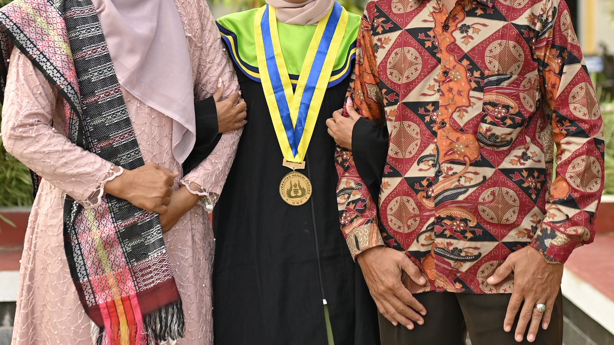 with so much love, elok. tweet media