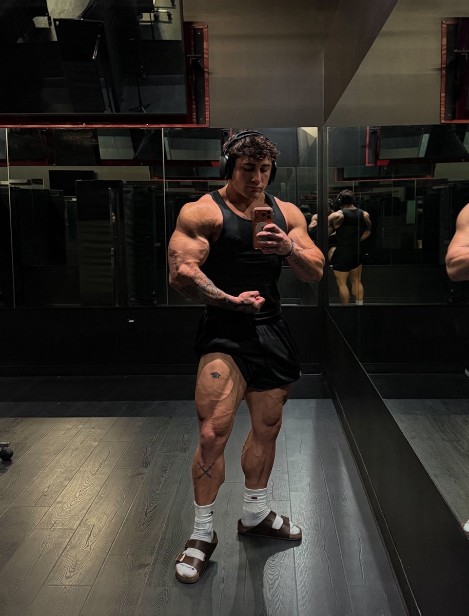 MasterLuke24(17k) tweet media