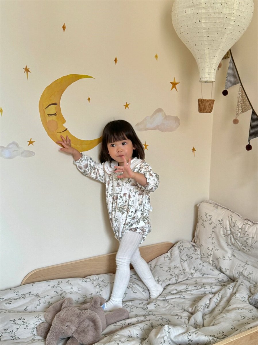 olivia tweet media