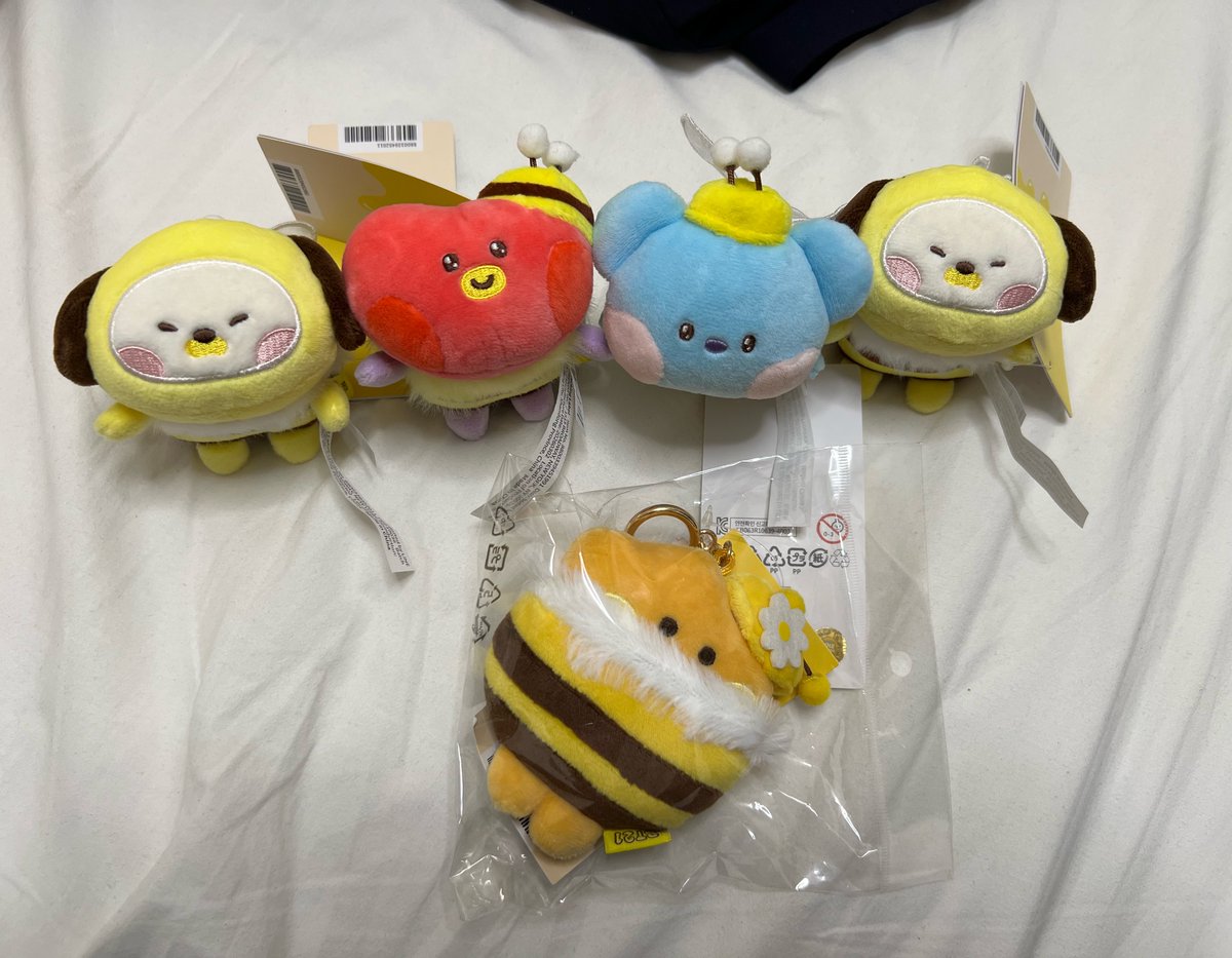 Ozz⁷ ARIRANG 🪭 ⟭⟬E ARE B⟬⟭CK tweet media