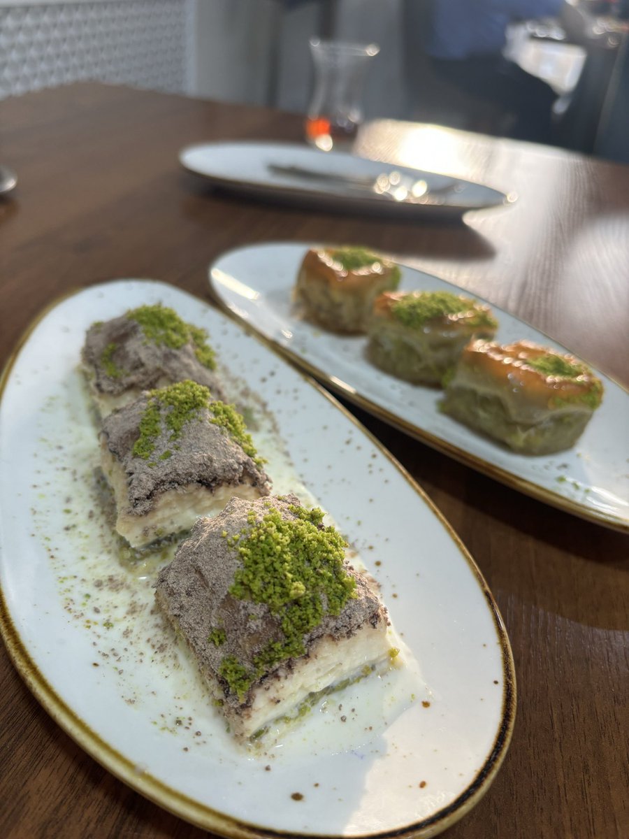 Vlad (Moving Atoms arc) tweet media