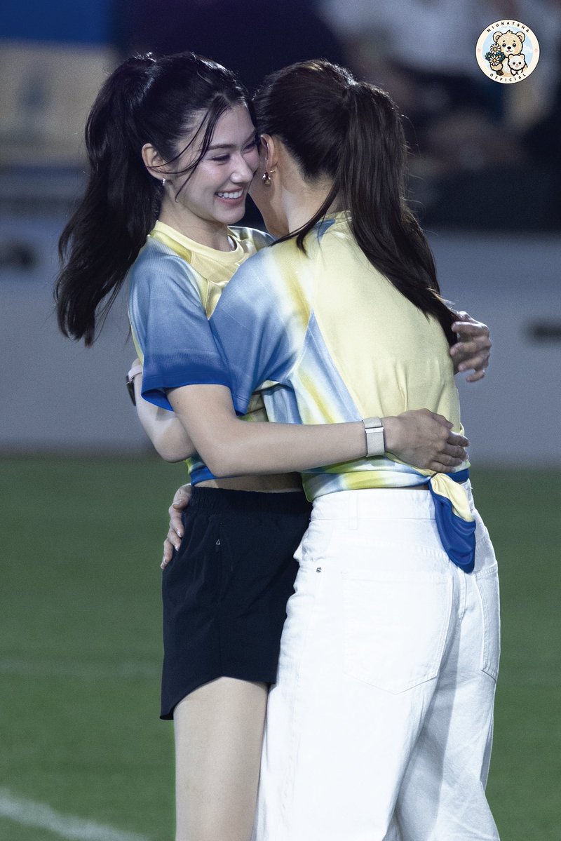 Miu Natsha Official tweet media