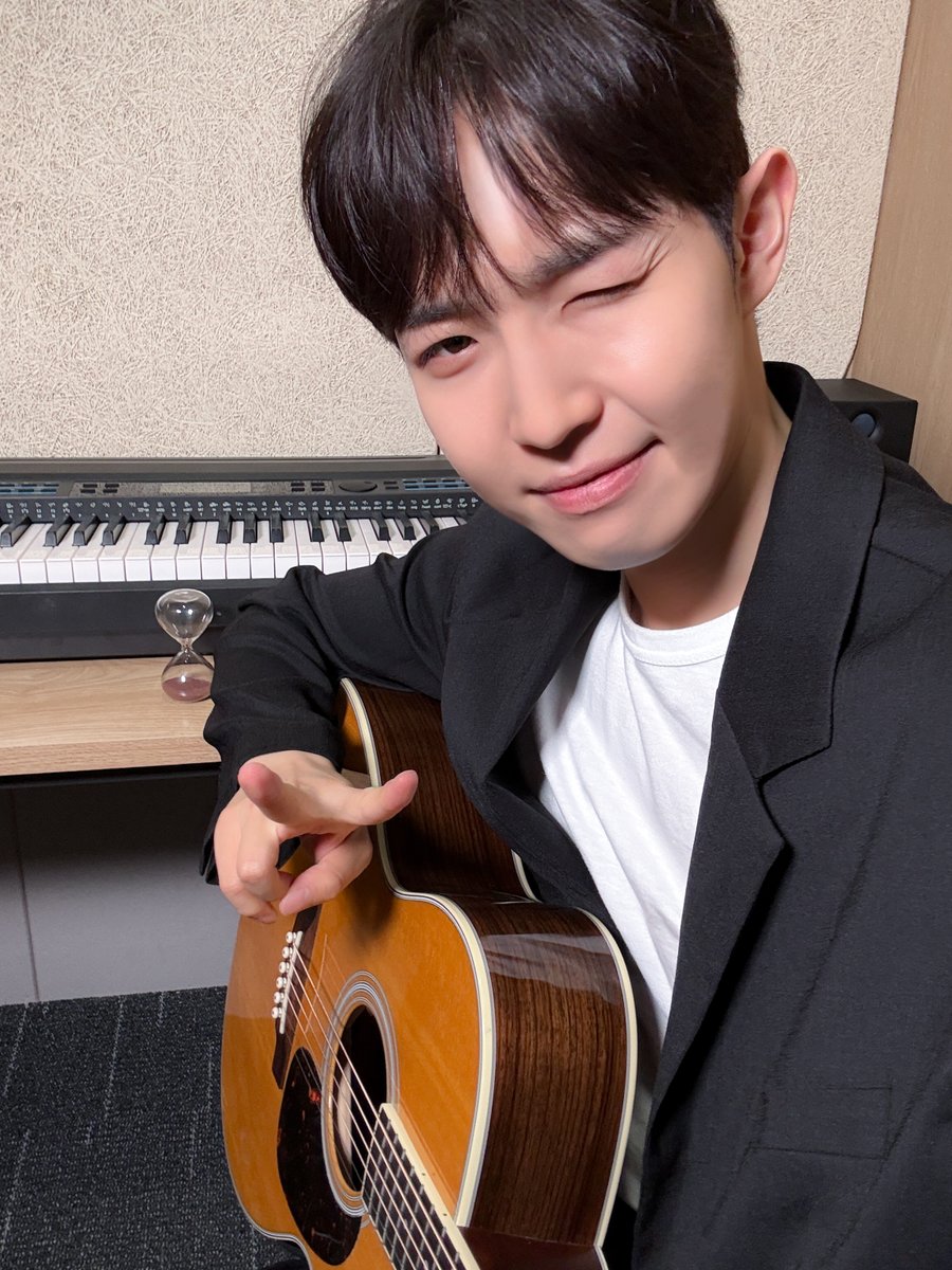 김재환 KIM JAE HWAN tweet media