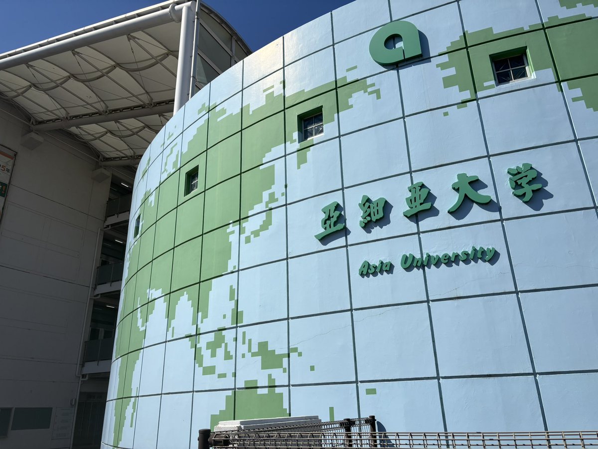 なべきち tweet media