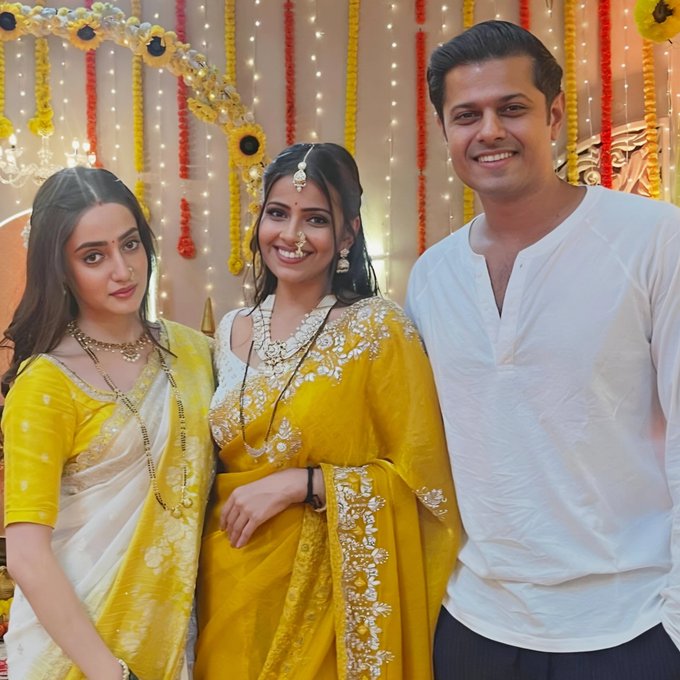 Mr And Mrs Parshuram 8th April 2026: Shivprasad’s Battle ; Shalini’s Turmoil

fiction247.com/mr-and-mrs-par…

#MrAndMrsParshuram #NeilBhatt #ShambhaviSingh #MAMP #ShivAlini
