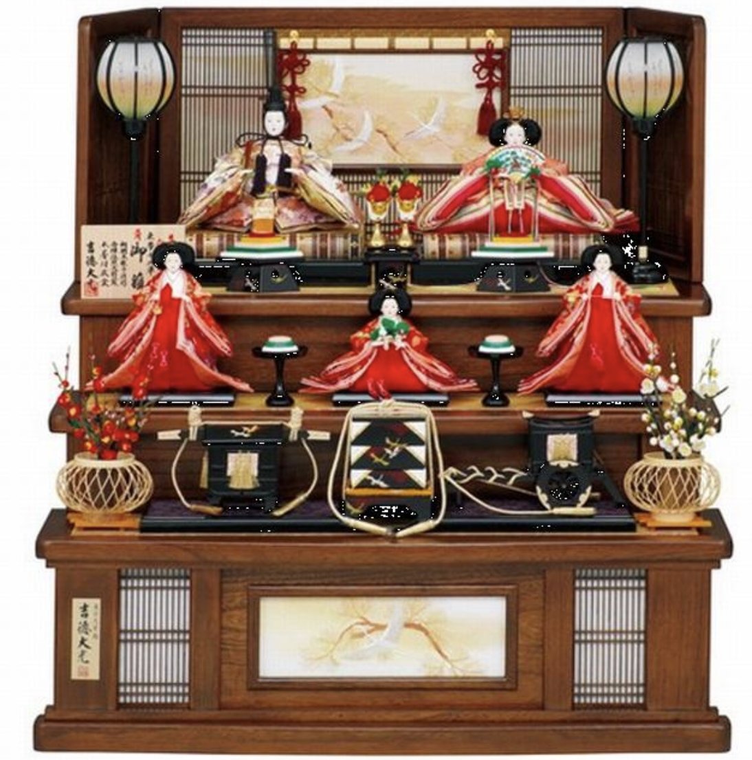 #今日の老舗

vol.90
吉徳
shinisetsuhan.net/collections/yo…

#東京都

正徳元年（1711）創業の日本の老舗人形店。精巧なひな人形や五月人形を中心に、節句に彩りを添える伝統的な人形を作り続けています。現代の暮らしにも馴染む、格式と品格を兼ね備えた人形を提供しています。