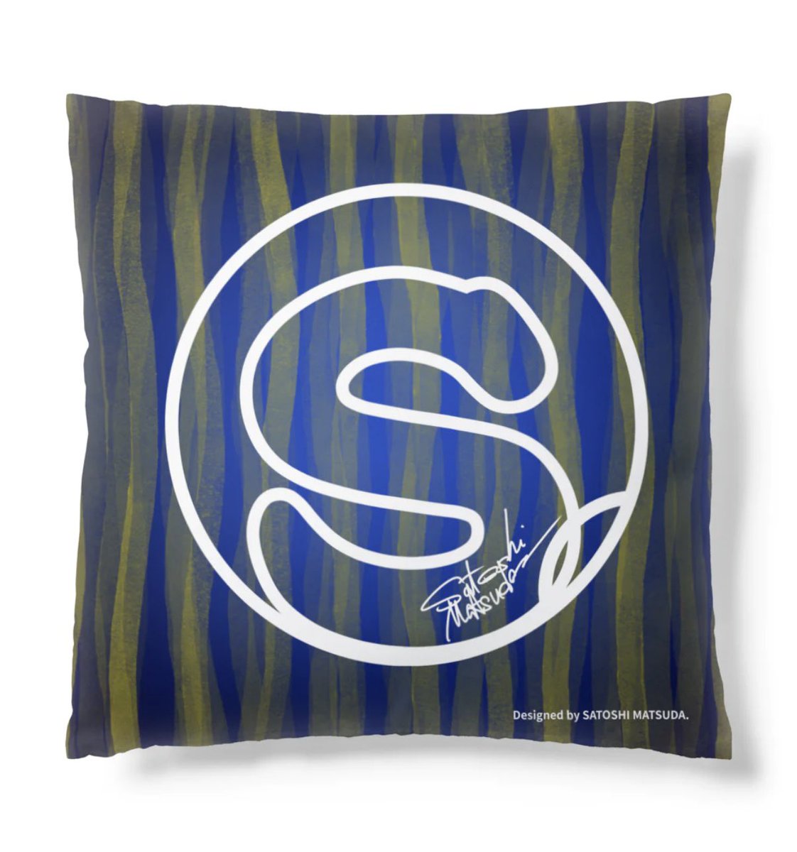 Matsuda_satoshi's tweet image. めちゃかわいいクッションをデザインしてしまいました🥺✨
4月いっぱいは店頭に並んでいるアイテムなのですが、今まさにセール中なのでこの期間中にぜひ✨

ちなみに世界中のみなさんにご購入いただけます🌏✨

※画像は表と裏です　
suzuri.jp/satoshimatsuda… #suzuri #SUZURI推しアイテム