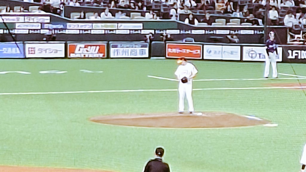 hidecoma12's tweet photo. 昨日は現地で応援！
何を言われようがゼッキーを応援する！
#大関友久 https://t.co/IRjBP7OhDa