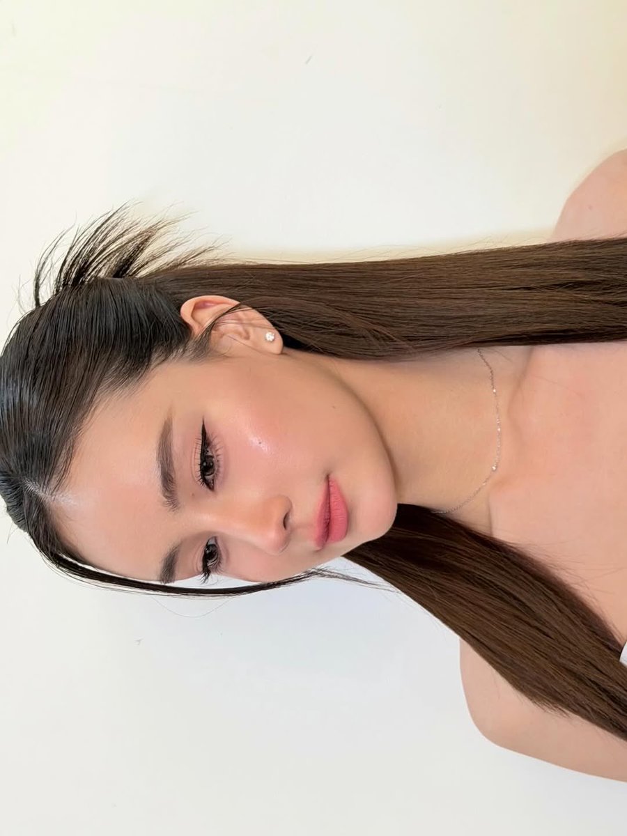 เอาจริงชอบน้องเจลุคผมทรงนี้มากที่สุด อันดับหนึ่งในใจเลย ชอบมาก ทำอีกได้เลยนะคะ 😭😭😭😭

#aangelinaass