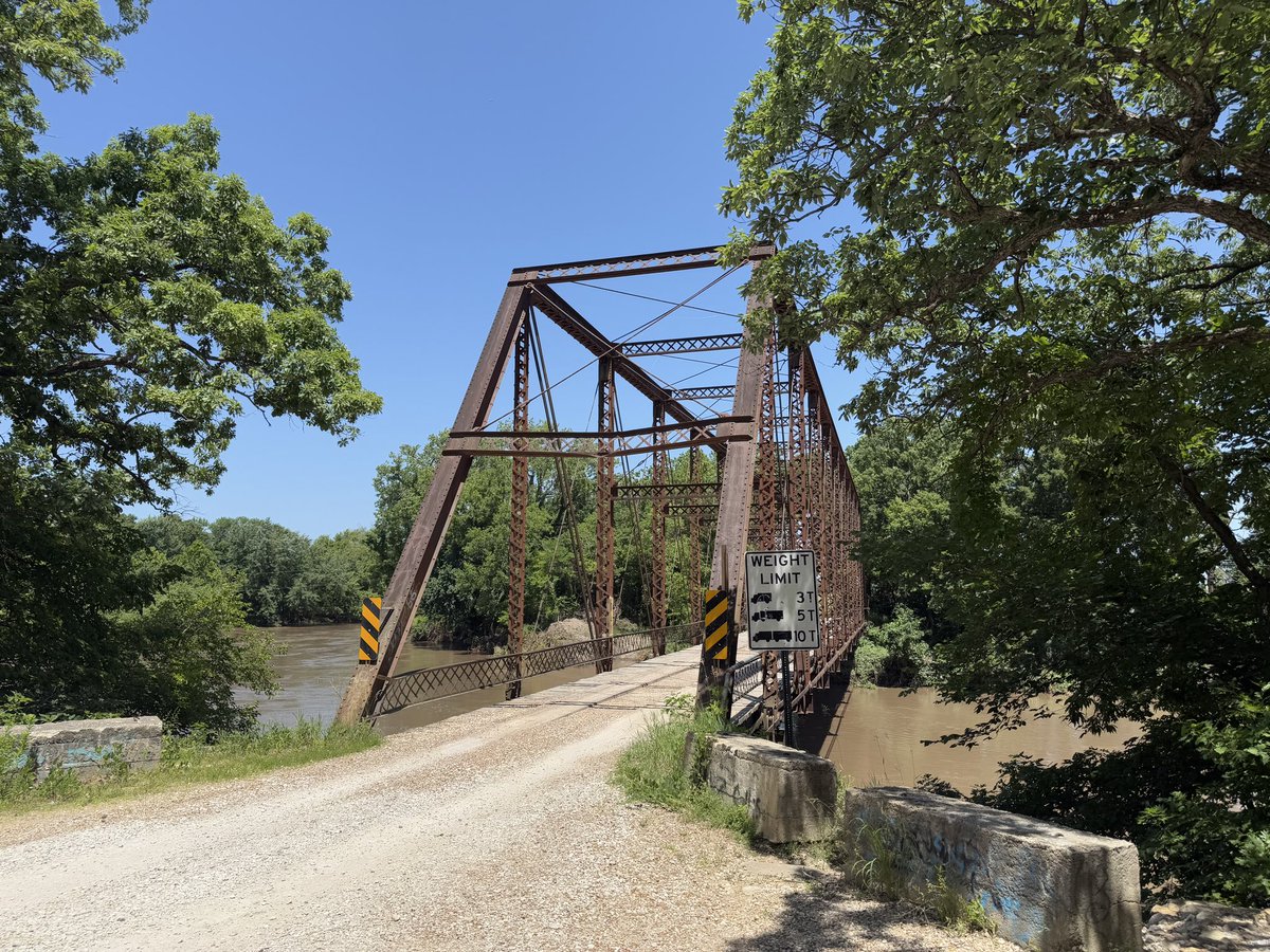 KSArchaeologist's tweet photo. @TheCyberHouse 1. Fort Laramie, WY
2. Emporia, KS
3. Polo, MO
4. Pierre, SD https://t.co/SWYe8dfpRq