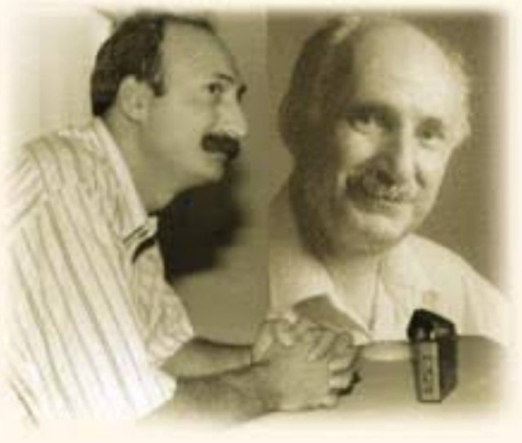 Abit Dursun, babası Turan Dursun’a yapılan tehditleri ve suikast girişimlerini anlatıyor:

4 Eylül 1990’da Turan Dursun vurulduktan 40–45 dakika sonra polis geldi. Çok daha erken gelen siviller evi darmadağın etti. Birçok eseri ve çalışması siyah poşetlere konuldu; onlar çıkarken