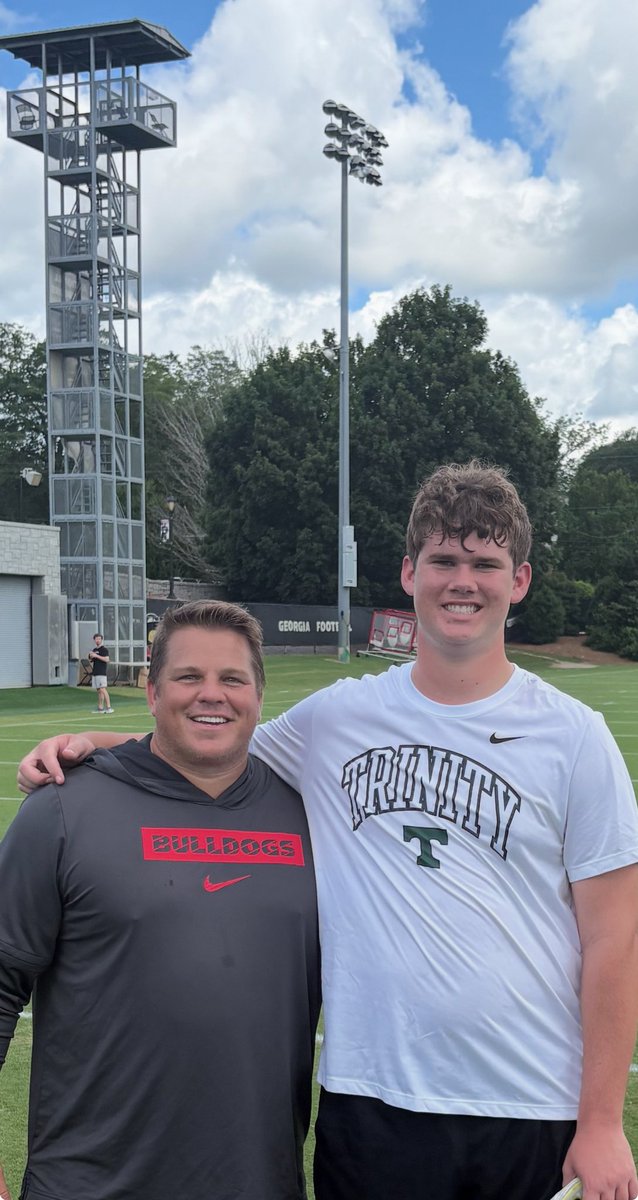 peytonhilbert's tweet photo. Thank you @GeorgiaFootball Coach @KirbySmartUGA @Kirk_Benedict @Coach_King01 for having me back today. Always a great time. #godawgs @cleats2whistle @TrinityHSFB @Dawgs247 @DawgNation @KPGfootball @KYHighFootball https://t.co/EFQ9QgOCJP