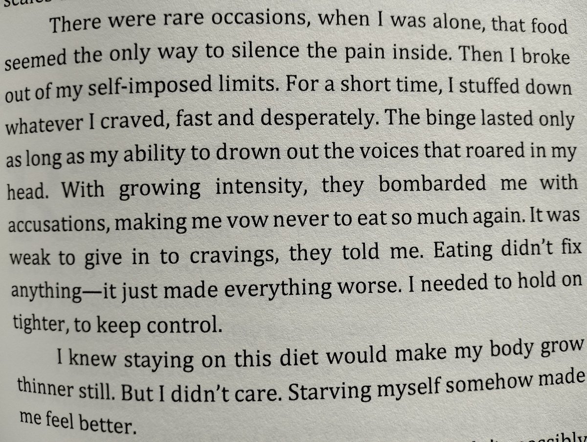 Moni // edtwt tweet media