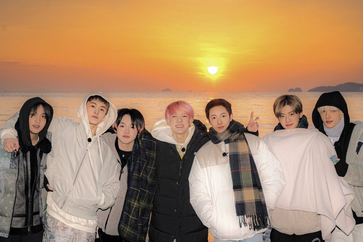 With all my heart and soul, thank
you NCT MARK LEE!!!!! Let’s meet again in the future. 🥹 All the best for you. Ily💚

 #ThankYouNCTMARK