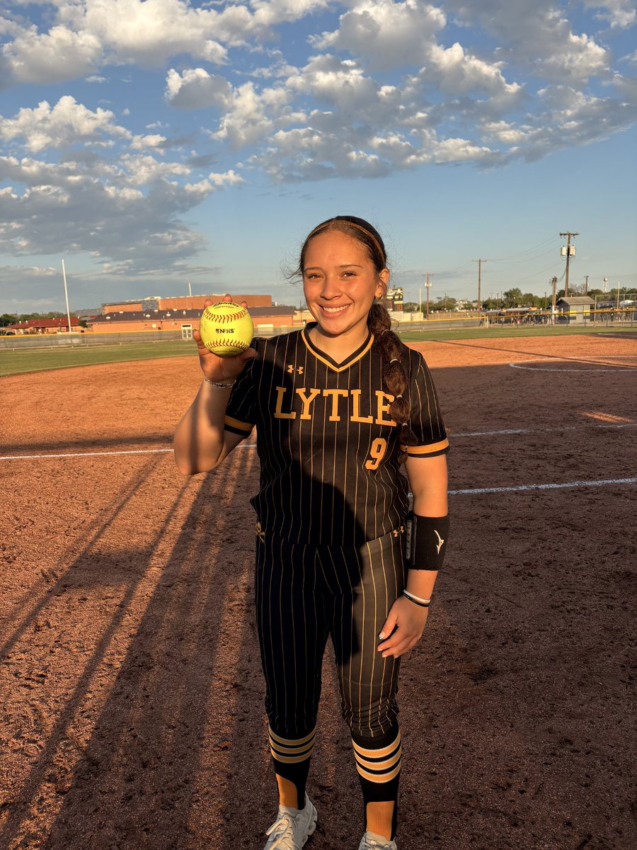 LYTLE HS SOFTBALL tweet media