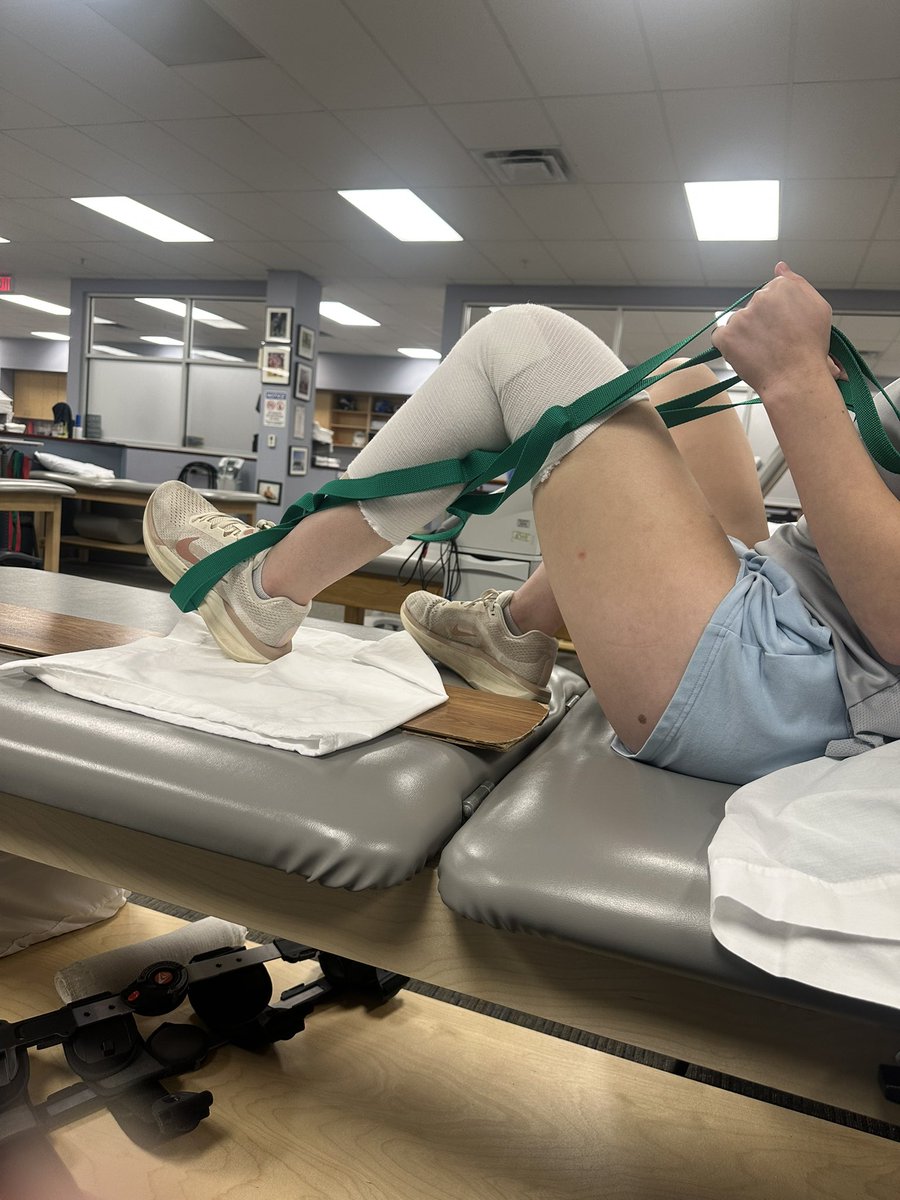 AllysonCanham's tweet photo. Come watch my team play at the GA Spring Showcase! Unfortunately, I won’t be playing due to a torn ACL, but I’ll be there cheering them on! I’m almost 4 weeks post-op and feeling good. I nearly have full flexion and got my brace off today!!
@ImYouthSoccer @ImCollegeSoccer https://t.co/ZxJPBb8eu6