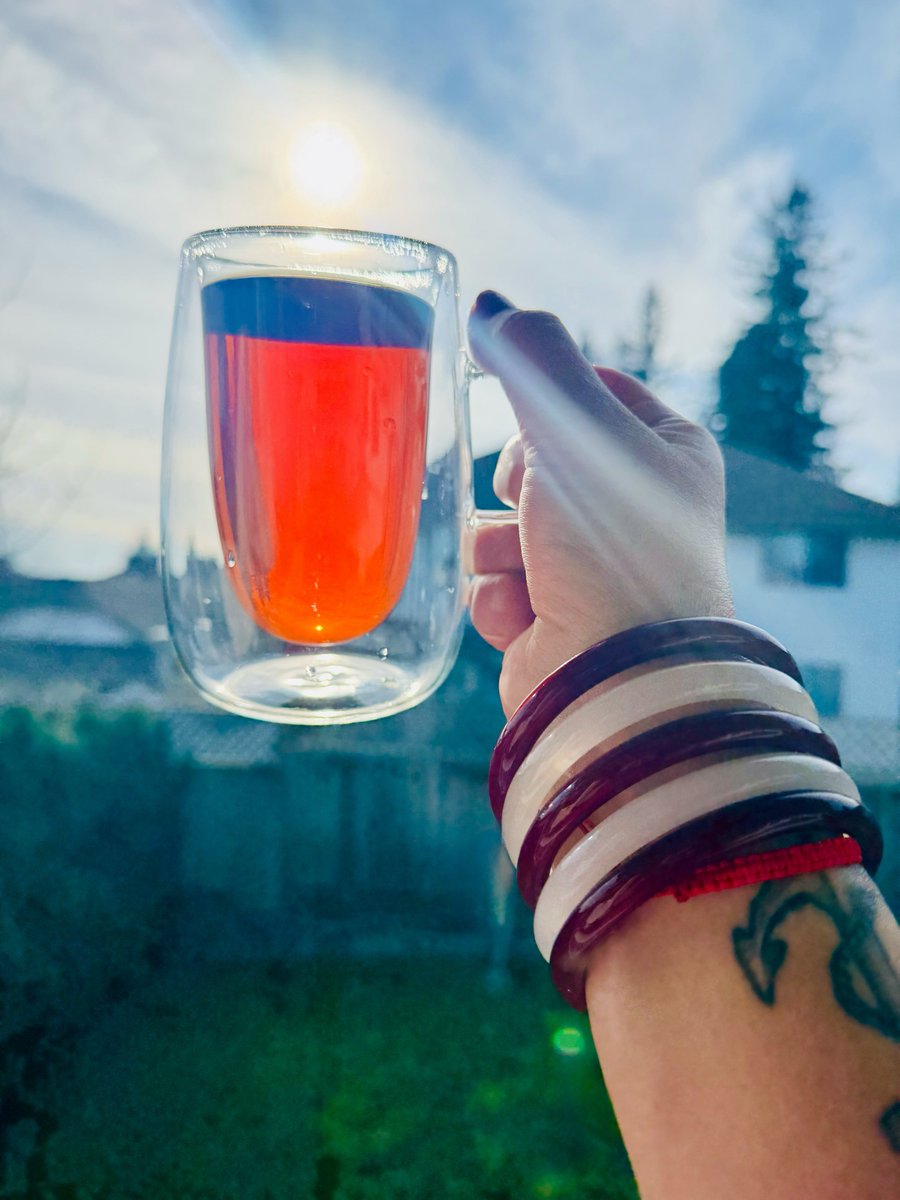 FugaciousOne's tweet image. Sukoon is… a cup of hot Cha after a long day at work
#Tea_usday 
#Cha 
#TuesdayVibe 
#Sukoon