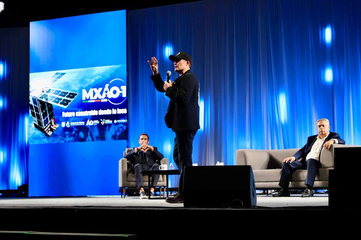 LopezCasarinJ's tweet image. Hoy demostramos que en Álvaro Obregón no solo hablamos de innovación, sino de posibilidades para anticipar el futuro. 

El @mxao_1 es resultado de sumar talento, tecnología y visión pública. Así lo compartimos en @talentrepublic_.

#CasarínAlcalde
#TodoEsPosible