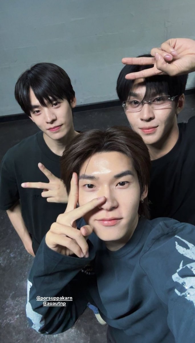 𝑽𝒊𝒐𝒍𝒆𝒕シ︎ tweet media