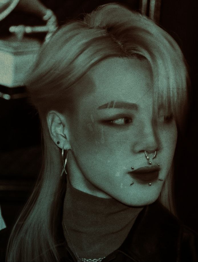 庵 utahime. 𑅝 tweet media