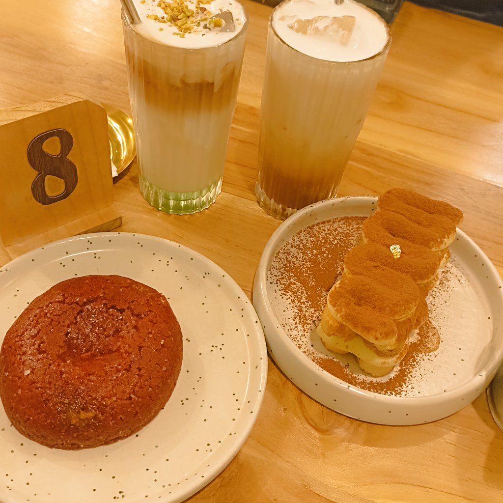 tiaaa— tweet media