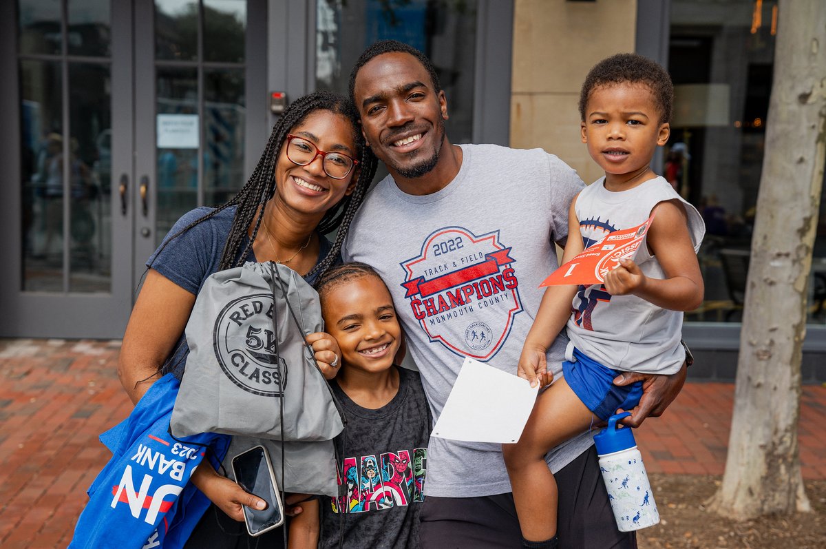 yjerseyshore's tweet photo. We 👏 can't 👏 wait 👏 for another @redbankclassic 5K &amp; Kids Fun Run––bringing community together to benefit local youth programs of the Red Bank Family #YMCA &amp; @RBParksandRec! Join us June 20 as a runner, sponsor &amp; volunteer: https://t.co/Y28do5oVyT #NoPlaceLikeThisPlace https://t.co/vMZIJt3JME