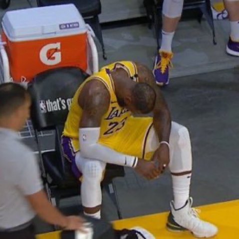 LakeShowYo tweet media