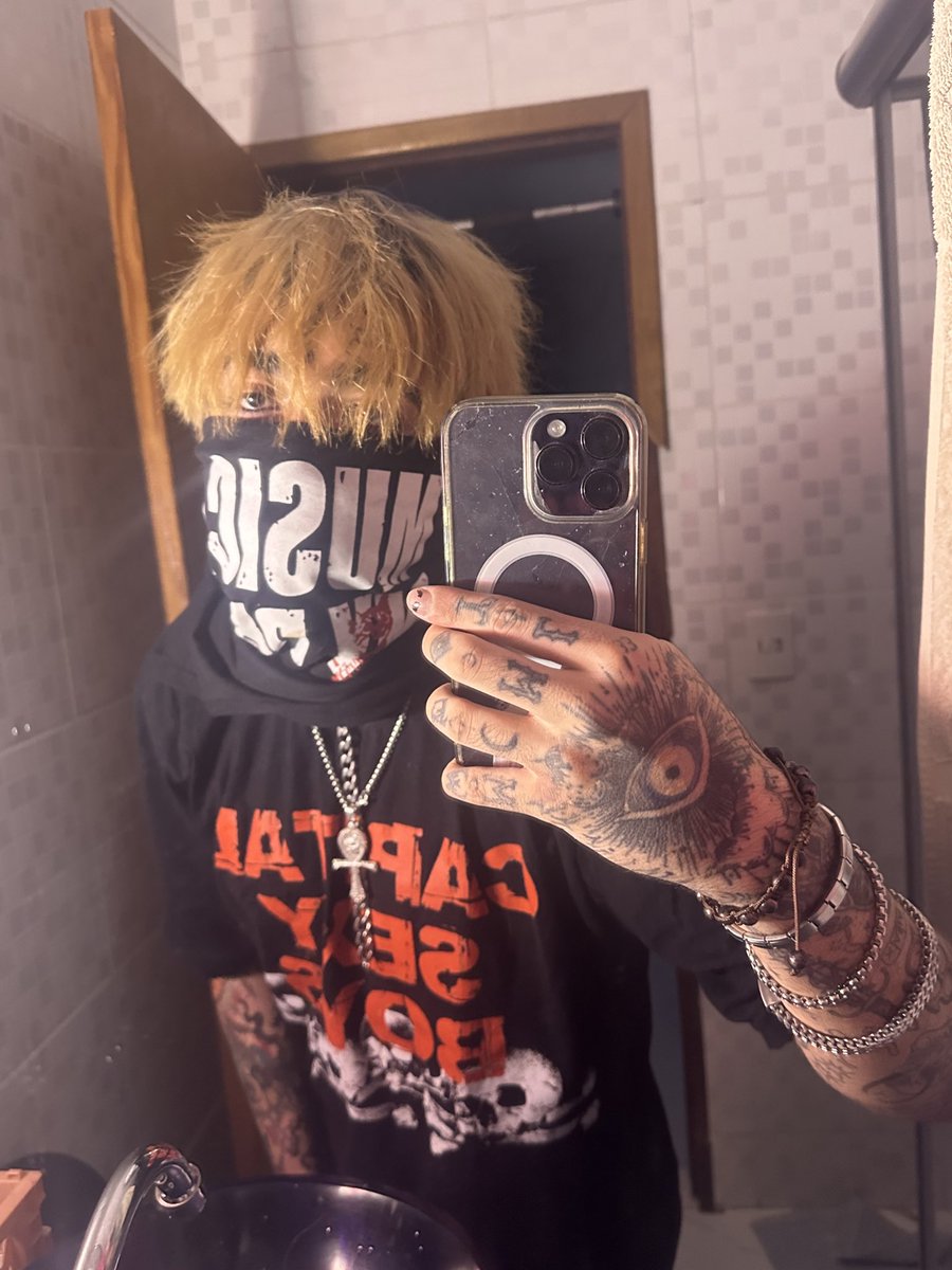 margiela tweet media