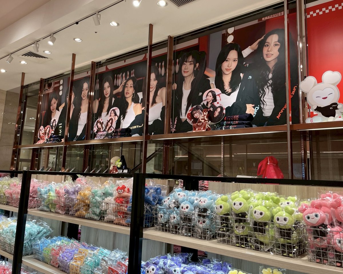 TWICE JAPAN OFFICIAL tweet media