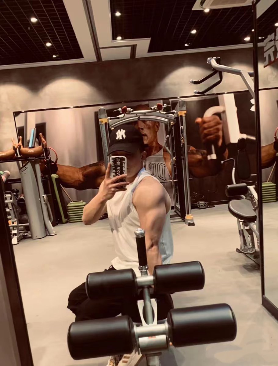 北落师门 tweet media